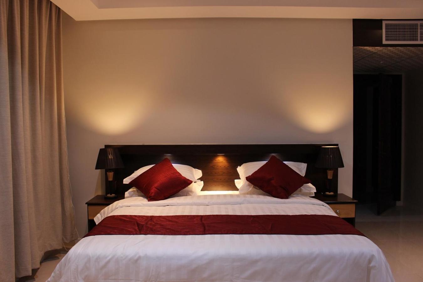 Ezwa House Hotel Main image 2